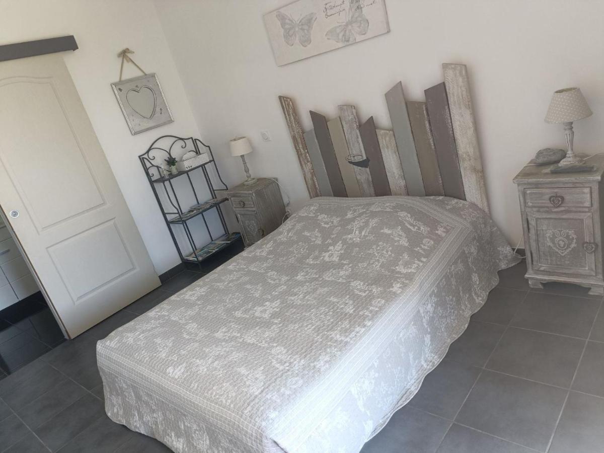 La Cazaline Bed & Breakfast ลาเตสเตอ-เดอ-บูค ภายนอก รูปภาพ